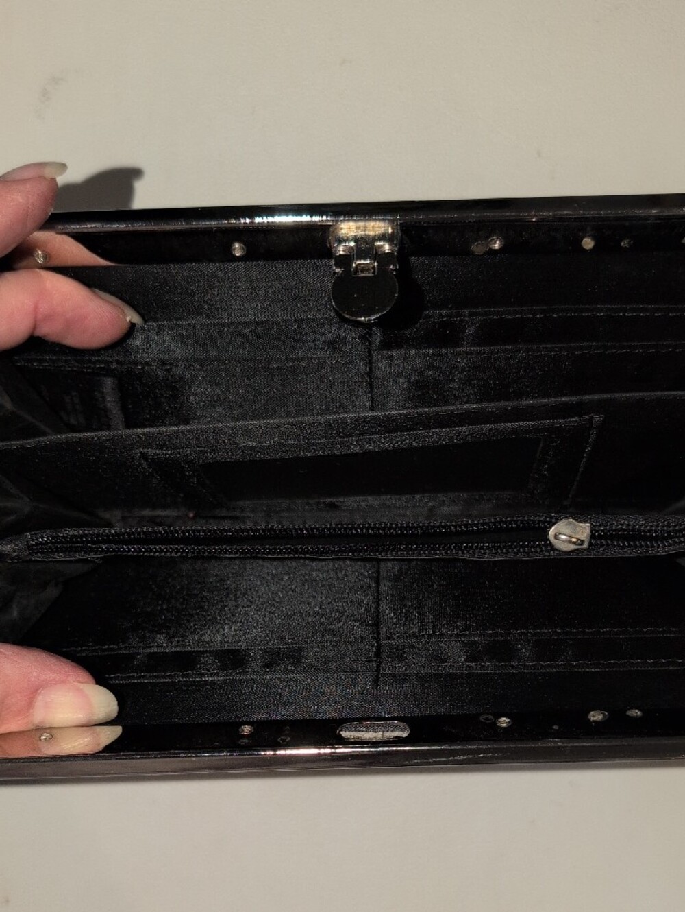 Black and Silver Floral Evening Clutch - Picture 7 of 10